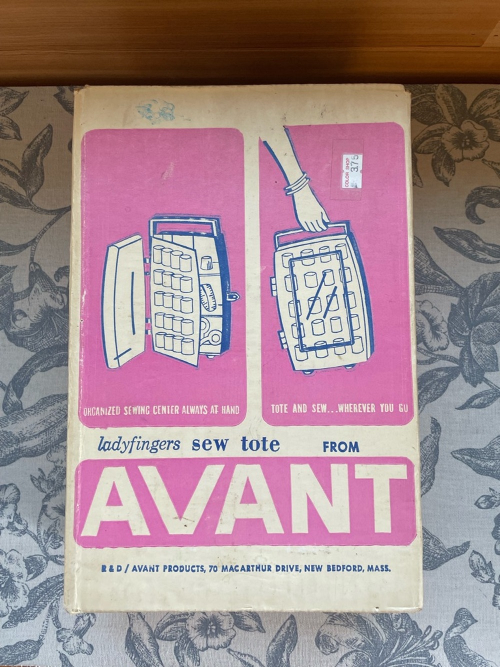 Vintage Avant Ladyfingers Sew Tote Retro Sewing Organizer